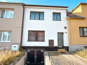 Prodej rodinného domu, Rajhradice, Hlavní, 120 m2