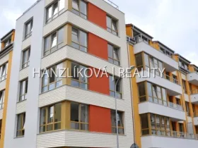 Pronájem garážového stání, České Budějovice, B. Smetany, 18 m2