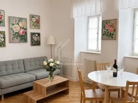 Pronájem bytu 3+kk, Praha - Malá Strana, Vlašská, 75 m2