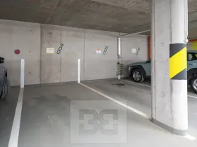 Pronájem garážového stání, Praha - Radlice, U Komína, 15 m2