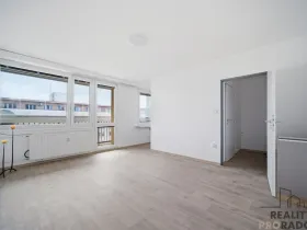 Pronájem bytu 1+kk, Pardubice, Palackého třída, 32 m2