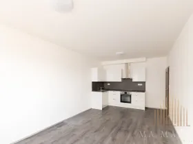 Pronájem bytu 2+kk, Praha - Střížkov, Zakšínská, 54 m2