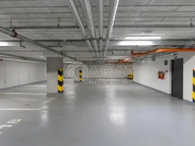 Pronájem garážového stání, Benešov, Suchánkova, 16 m2