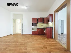 Pronájem bytu 2+kk, Plzeň, Edvarda Beneše, 57 m2