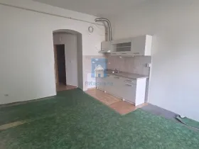 Pronájem bytu 2+kk, Plzeň, Spolková, 37 m2