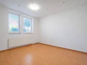 Pronájem kanceláře, Rousínov, 40 m2