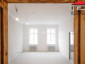 Prodej bytu 2+kk, Frýdek-Místek, Zámecké nám., 89 m2