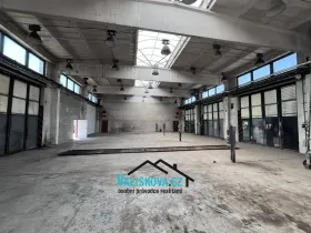 Pronájem výrobních prostor, Hulín, 370 m2