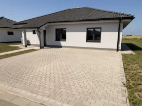 Prodej rodinného domu, Sopřeč, 148 m2