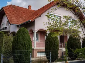Prodej ubytování, Buk, Kristály utca, 429 m2