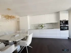 Prodej rodinného domu, Praha - Pitkovice, Žampiónová, 190 m2
