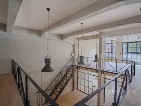 Prodej bytu 4+kk, Praha - Vysočany, Kolbenova, 176 m2