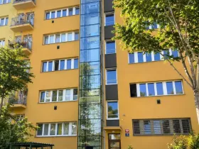 Prodej bytu 2+kk, Praha - Holešovice, U městských domů, 49 m2