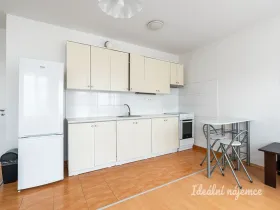 Pronájem bytu 1+kk, Praha - Kyje, Farkašova, 32 m2