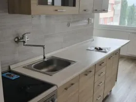 Pronájem bytu 2+1, Chomutov, Bezručova, 61 m2