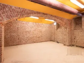 Pronájem obchodního prostoru, Praha, Pařížská, 105 m2
