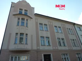 Pronájem bytu 2+1, Náchod, Husovo náměstí, 80 m2