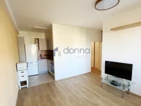 Pronájem bytu 2+kk, Praha, Na vápenném, 32 m2