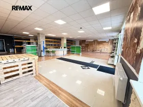 Pronájem obchodního prostoru, Karlovy Vary, Počernická, 312 m2