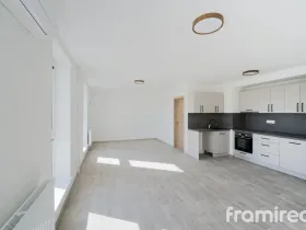 Pronájem bytu 2+kk, Veselí nad Moravou, náměstí Míru, 61 m2