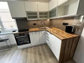 Pronájem bytu 2+kk, Olomouc, Topolová, 61 m2