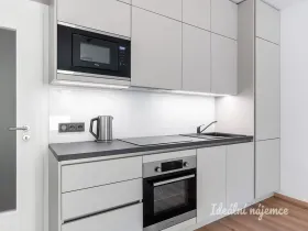Pronájem bytu 1+kk, Praha - Čakovice, Danielova, 34 m2