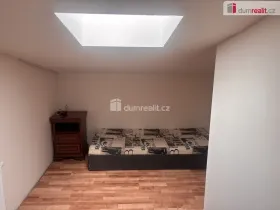 Pronájem atypického bytu, Praha - Běchovice, Podnikatelská I, 11 m2