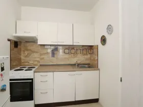 Pronájem bytu 2+kk, Praha, Ciolkovského, 41 m2