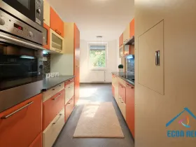 Prodej bytu 3+1, Praha - Troja, Hnězdenská, 68 m2