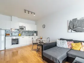 Pronájem bytu 2+kk, Praha - Stodůlky, náměstí Junkových, 49 m2