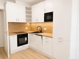 Pronájem bytu 1+kk, Praha - Košíře, 26 m2
