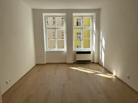 Pronájem bytu 1+kk, Praha - Vinohrady, Bruselská, 33 m2