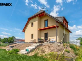 Prodej rodinného domu, Sezemice - Veská, 107 m2