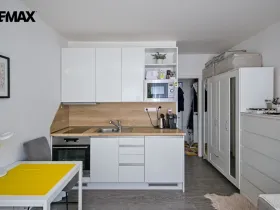 Prodej bytu 1+kk, Zlín, třída Tomáše Bati, 21 m2