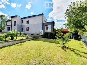 Prodej rodinného domu, Okrouhlo, 179 m2