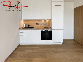 Pronájem bytu 2+kk, Praha, Pod Harfou, 49 m2