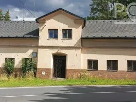 Prodej rodinného domu, Karlovice, 340 m2