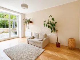 Pronájem kanceláře, Praha - Vinohrady, Nad Petruskou, 35 m2