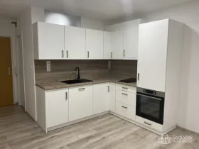 Prodej bytu 1+kk, Sokolov, Tovární, 23 m2