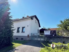 Prodej rodinného domu, Stěžery, Lipová, 196 m2