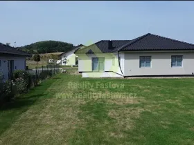 Prodej rodinného domu, Lužany, 156 m2