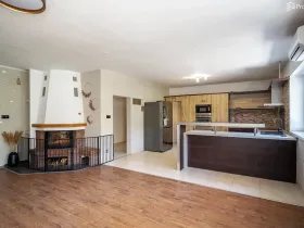 Prodej bytu 2+kk, Mokrá-Horákov, 102 m2