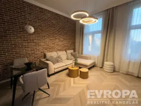 Pronájem bytu 2+kk, Praha - Vinohrady, U Zvonařky, 55 m2