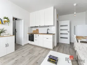 Pronájem bytu 2+kk, Praha - Hlubočepy, Lamačova, 32 m2