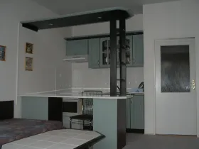 Pronájem bytu 1+kk, Hostivice, Školská, 28 m2
