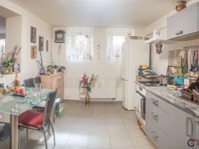 Prodej bytu 2+1, Pardubice - Zelené Předměstí, Češkova, 64 m2
