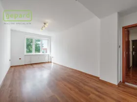 Prodej bytu 2+1, Sokolov, Heyrovského, 50 m2