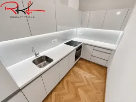 Pronájem bytu 2+kk, Praha, Košická, 61 m2