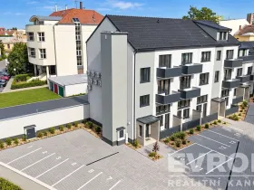 Pronájem bytu 1+kk, Břeclav, Za Bankou, 32 m2