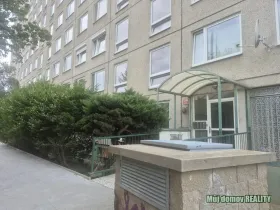 Pronájem bytu 3+1, Praha - Řepy, Na chobotě, 75 m2